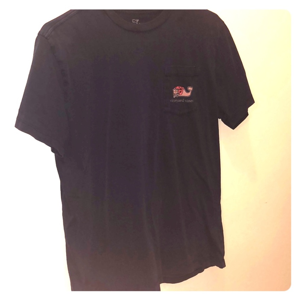 Navy blue lacrosse Vineyard Vines t-shirt